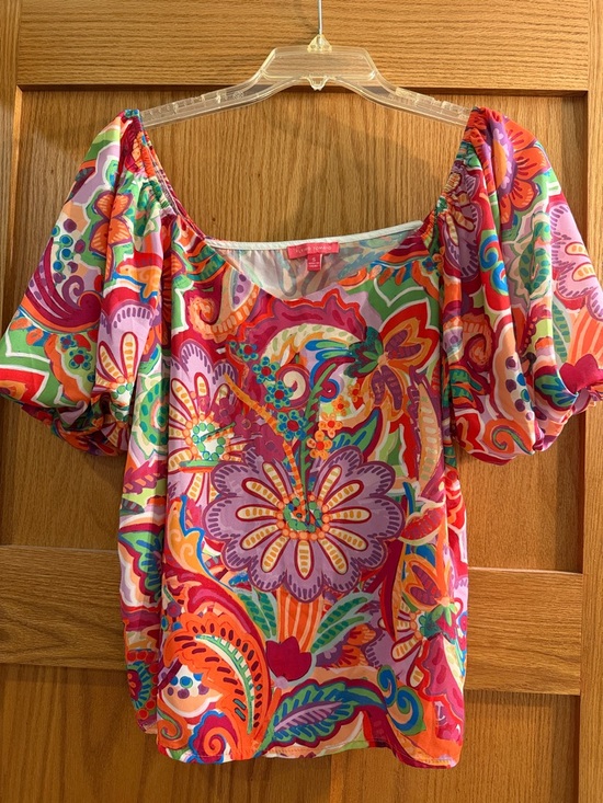 Flying Tomato Tops - Colorful Floral Puff-Sleeve Women's Top - Multicolor